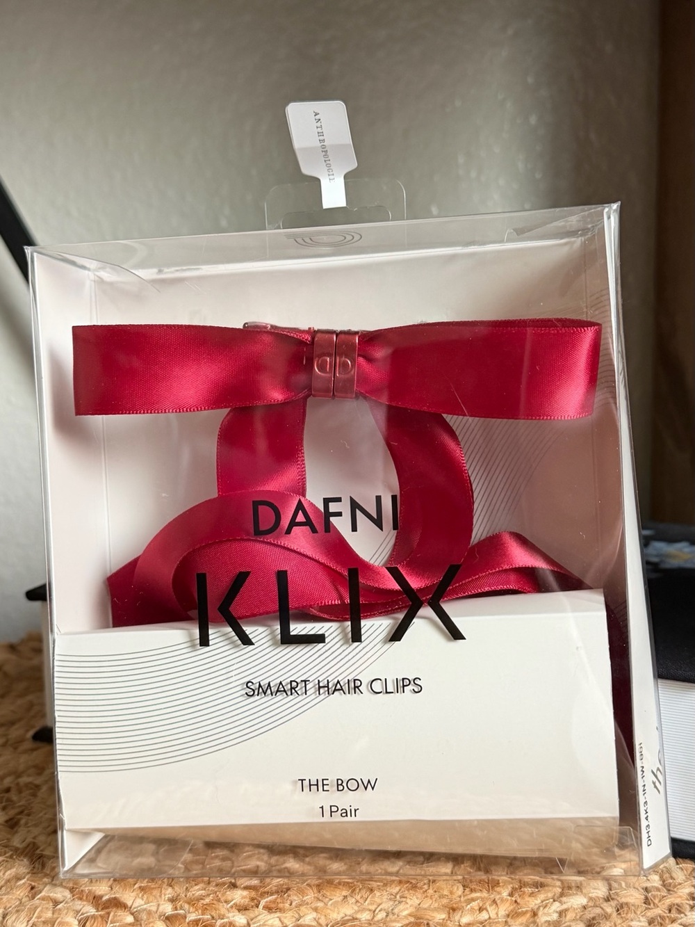 The Bow Satin Hair Clips in Red